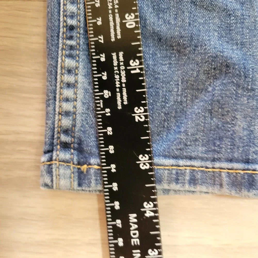 Levis 559 Relaxed Straight Jeans Mens 36x33.5 Blue Medium Wash Denim Pants